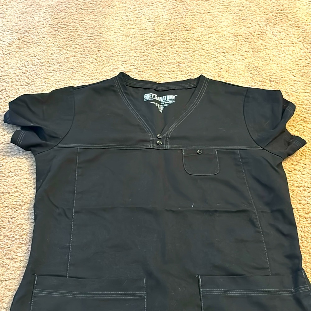 Black XS Grey’s Anatomy Scrub Top